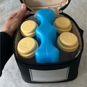 Medela Portable Cooler and Icepack for Bottles